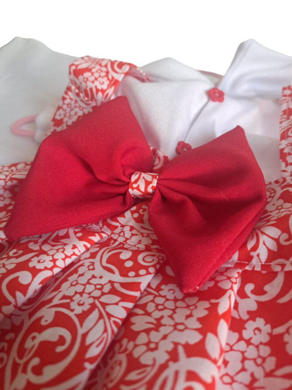 Ropa para mascotas, Vestido rojo con estampado de flores, con camisa blanca y detalles de moño y botones rojos para perro y gato de talla pequeña. Perfecto para ocasiones especiales.